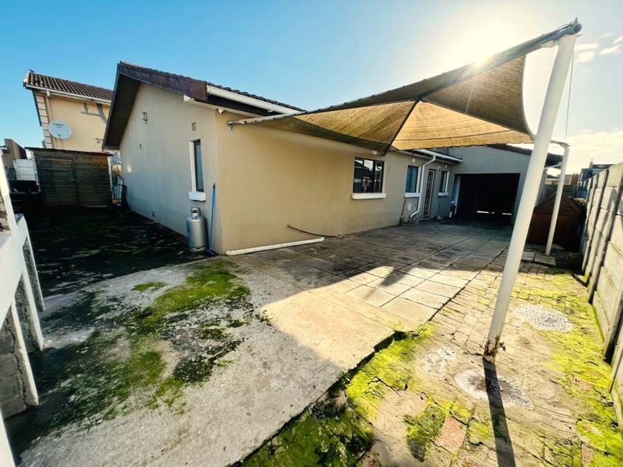 3 Bedroom Property for Sale in Highbury Western Cape